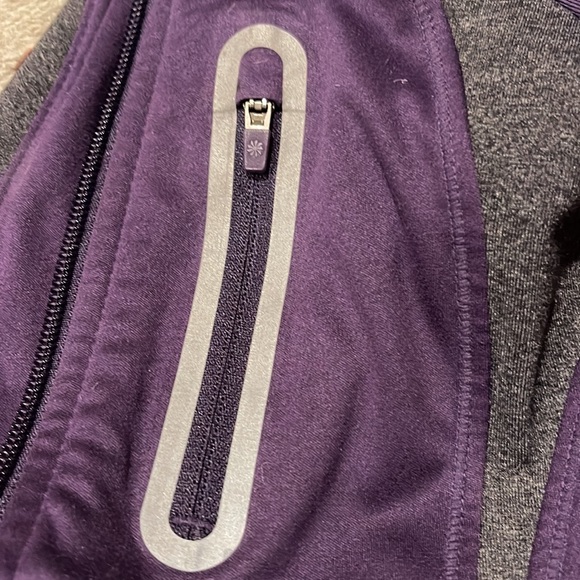 Athleta Jacket Prevail Running jacket Size XS - Picture 13 of 13